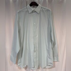 Haggar Men's Light Blue Checkered Dress Shirt
Button up neck18.5